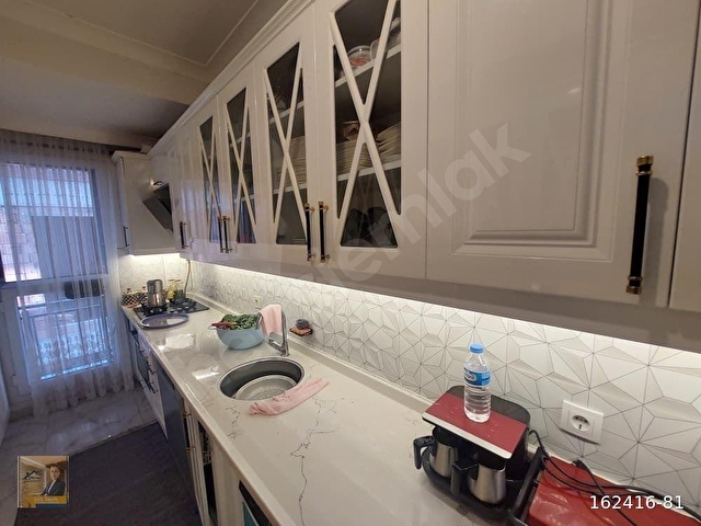 METROBÜSE MERKEZE YAKIN ÖN CEPHE 3+1 130 M2 - Görsel 15