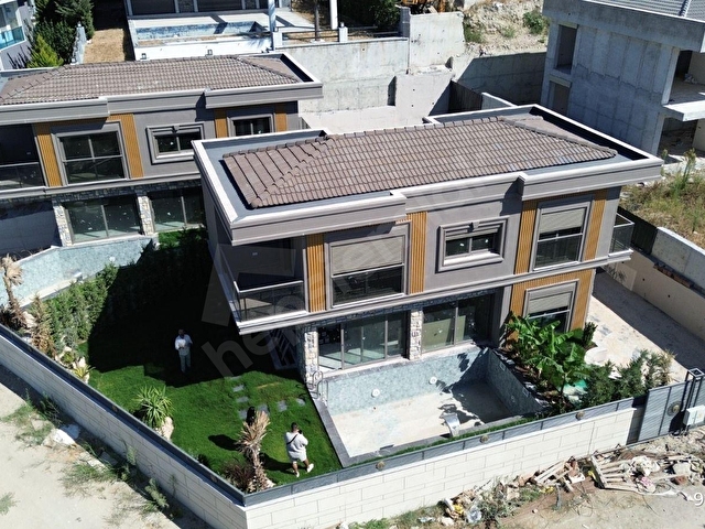 Yaylaköyde Deniz Manzaralı Özel Havuzlu Sıfır Villa - Görsel 14