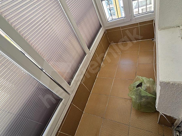 OSMANGAZİ MAHDE CADDE ÜSTÜ KATTA MANZARALI SATILIK 3+1 DAİRE!! - Görsel 5
