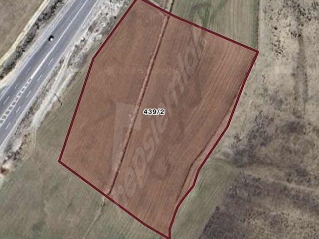 Niğde Bor Kemerhisarda Ana Yola Cephe 10.913 m² Satılık Tarla - Görsel 7