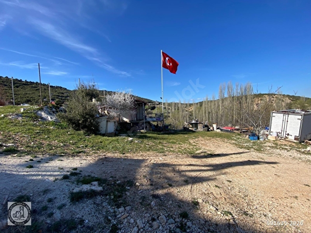 BURDUR MERKEZ KAYIŞ KÖYÜ SATILIK TARLA VASFINDA BAHÇE