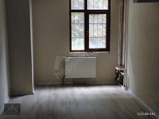 Adaplatinden Şalpazarı Merkezde 145m2 2 balkonlu 2 banyolu 4+1 - Görsel 20