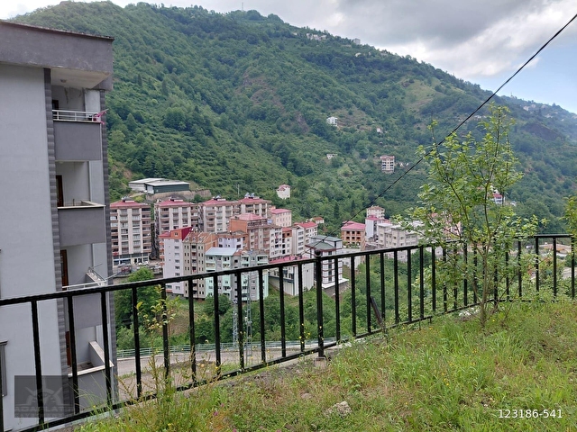 Adaplatinden Şalpazarı Merkezde 145m2 2 balkonlu 2 banyolu 4+1 - Görsel 7