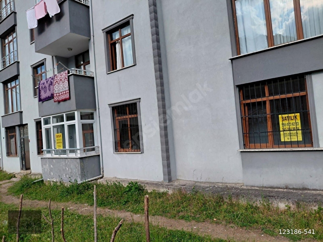 Adaplatinden Şalpazarı Merkezde 145m2 2 balkonlu 2 banyolu 4+1