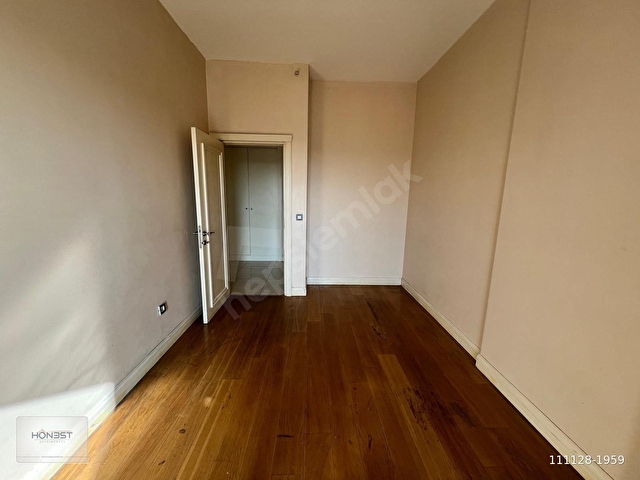KİPTAŞ VENEZİA MEGA KİRALIK BOŞ 3+1 BALKONLU HEMEN SUNUM DAİRE - Görsel 7
