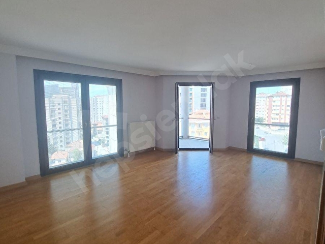 ALAZ GAYRİMENKULDEN ATAŞEHİR PREMİUM SİTESİ KULLANIŞLI 3+1 DAİRE - Görsel 9