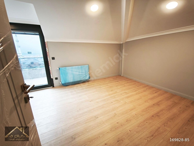 ÜSKÜDAR EKŞİOĞLU BURHANİYE KONAKLARINDA 4+1 SATILIK DAİRE - Görsel 14