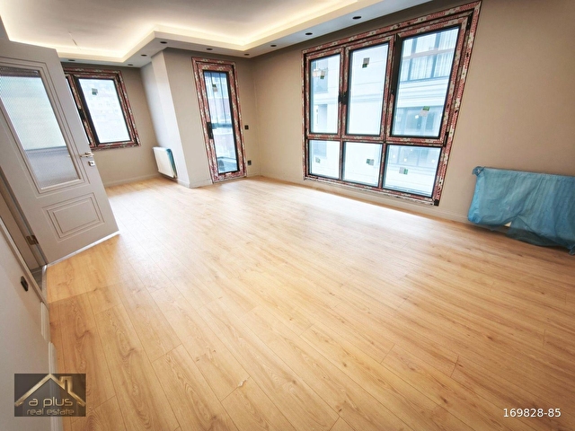 ÜSKÜDAR EKŞİOĞLU BURHANİYE KONAKLARINDA 4+1 SATILIK DAİRE - Görsel 3