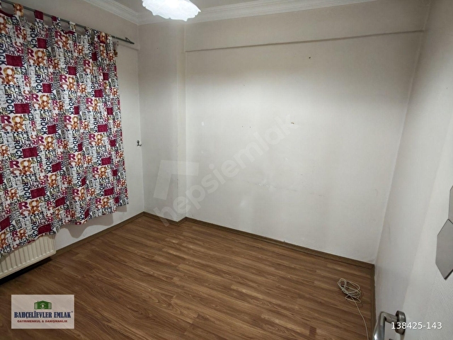 BAHÇELİEVLER ÇAMLIK CADDESİ ASANSÖRLÜ ARAKAT KİRALIK TEMİZ DAİRE - Görsel 3