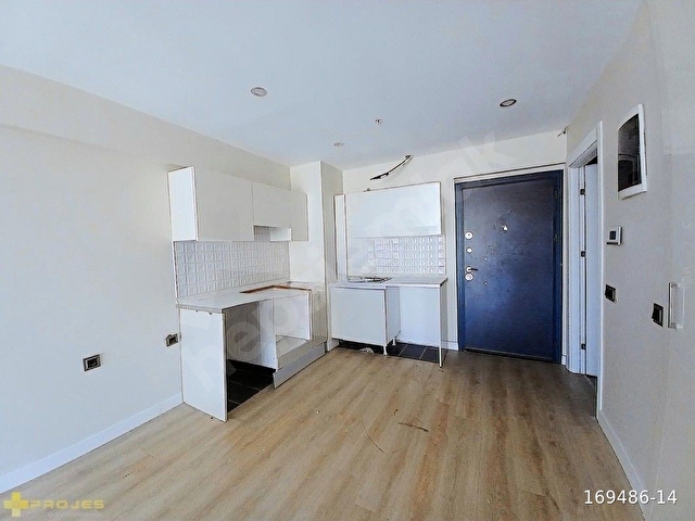 QUATTRO İstanbul Sitesinde Kiralık 1+1 Daire Ara kat Güney Cephe - Görsel 3