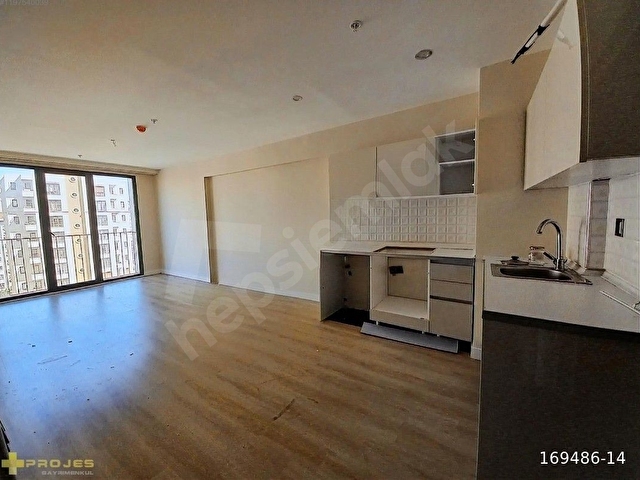 QUATTRO İstanbul Sitesinde Kiralık 1+1 Daire Ara kat Güney Cephe - Görsel 2