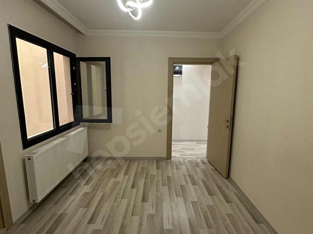 Seferihisar Çarşı merkezinde Ebeveyn Banyolu 2+1 Daire - Görsel 4
