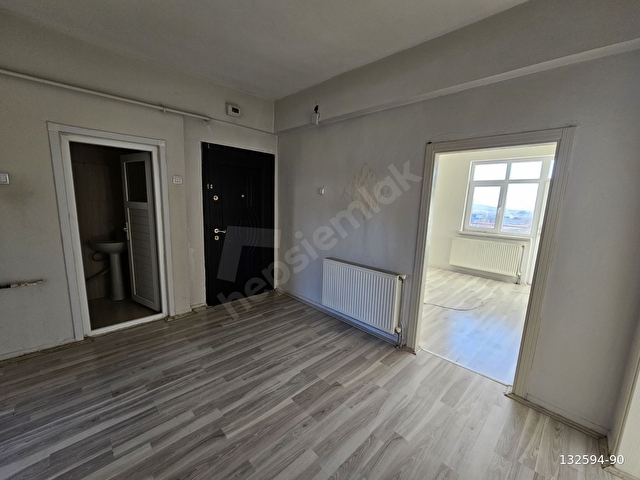 ÇATI EMLAKTAN KİRALIK DAİRE (SANAYİ MAHALLESİNDE) - Görsel 2