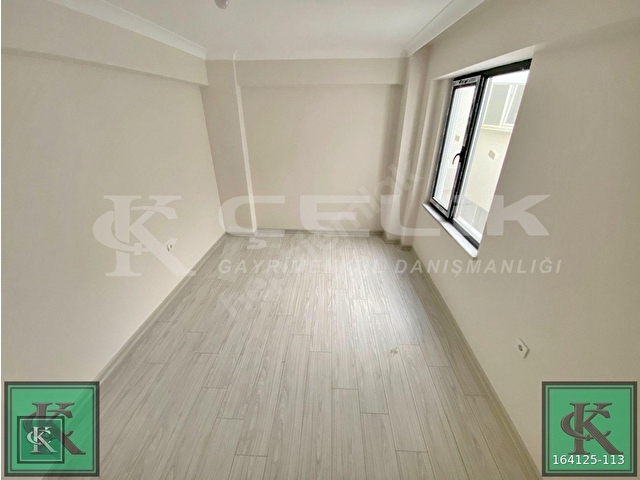 ÇELİK EMLAKTAN ÖN VE GÜNEY CEPHE 3+1 150M2 OTURUMA HAZIR DAİRE - Görsel 14