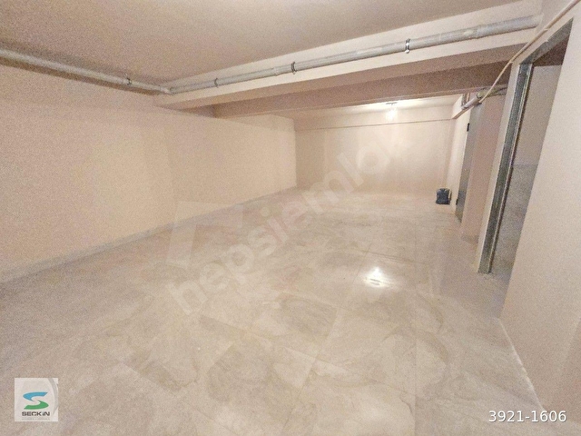 YENİBOSNADA ÇARŞIYA 2 ADIM YENİ BÜYÜK DEPO - Görsel 12