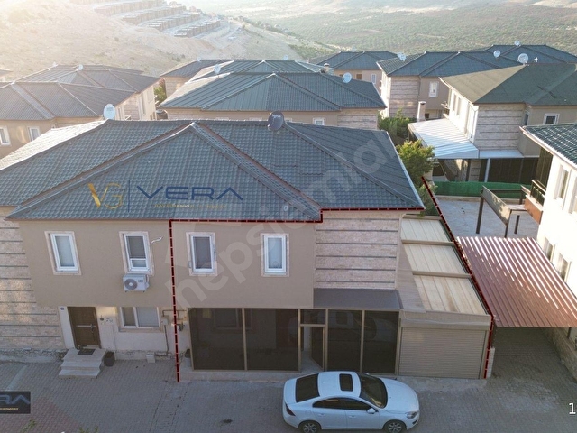 KÖRKÜN BÖLGESİNDE EKSTRALARLA DOLU MASRAFSIZ 3+1 SATILIK VİLLA - Görsel 3