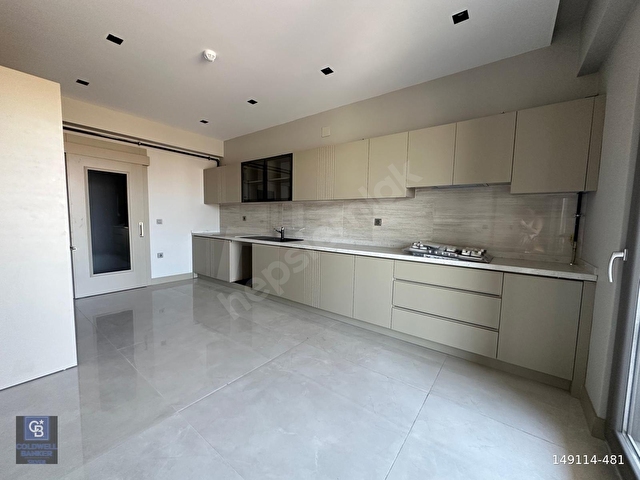 KONFOR BALAT SİTESİNDE SATILIK 4+1 FERAH VE GENİŞ DAİRE - Görsel 20