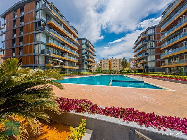 ZERDALİLİKTE PRESTİJLİ KONUMDA, HAVUZ CEPHELİ LÜKS 3+1 DAİRE