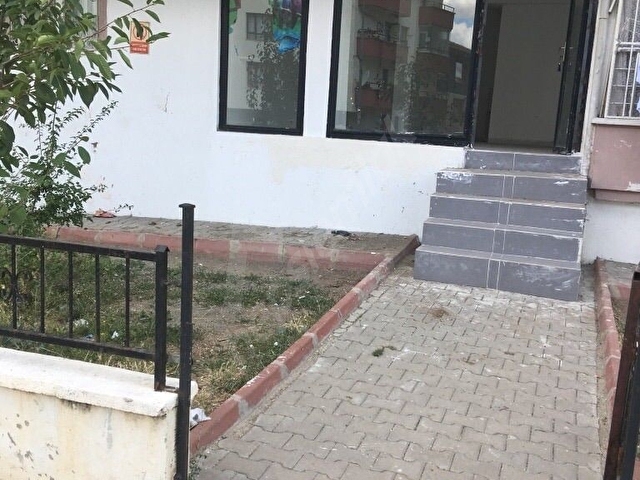 Başak mahallesi Galip Hasan Kuşçuoğlu caddesi üzerinde 30 m:2 satılık dükkan - Görsel 2