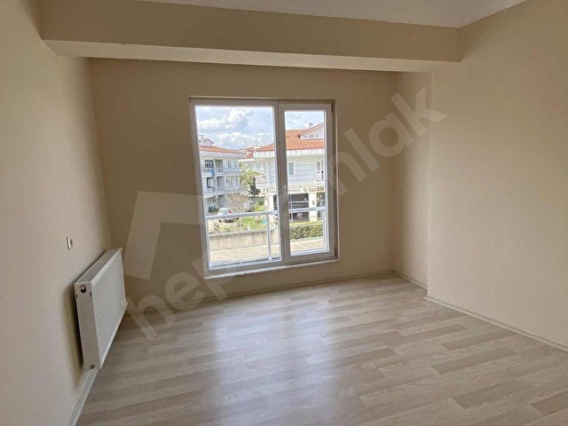 SERDİVN AVMYE 100 M. 2+1 ARA KAT/HOME OFİS OLARAKTA KULANLBİLİR - Görsel 3