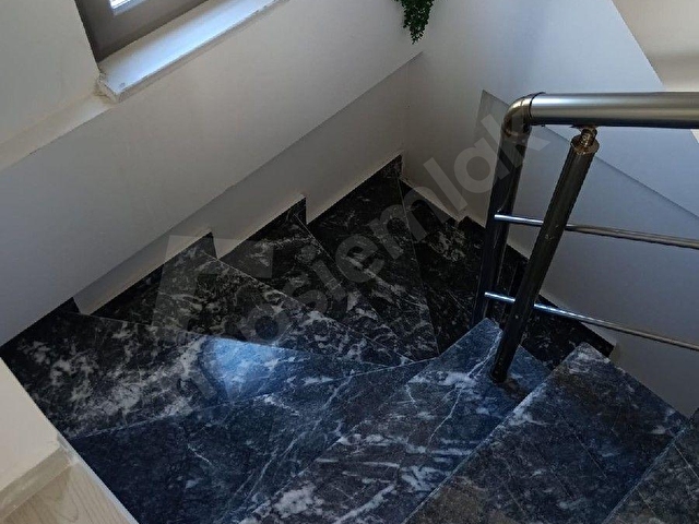 AVŞADA MERKEZİ KONUMDA DENİZE ÇOK YAKIN TRİPLEKS - Görsel 6
