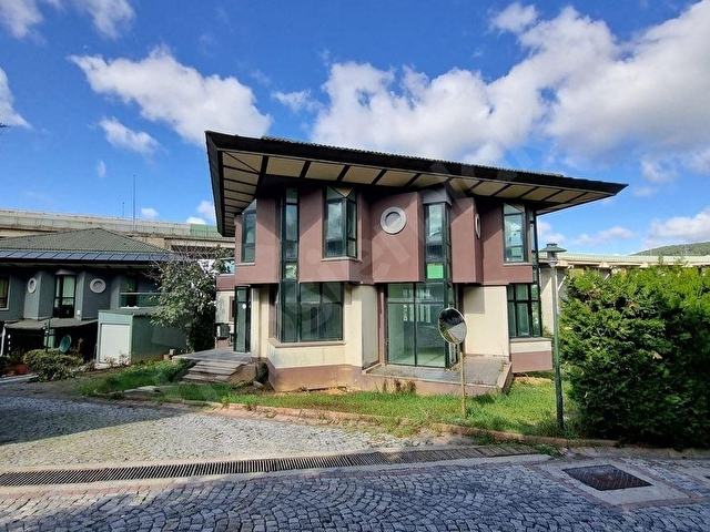 BEYKOZDA GÜNYÜZÜ KONAKLARINDA 450 m² ULTRA LÜKS MÜSTAKİL VİLLA - Görsel 6
