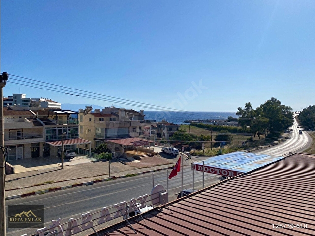 ROTA EMLAKTAN ÖZDEREDE DENİZ MANZARALI HAVUZLU 1+1 KİRALIK - Görsel 18