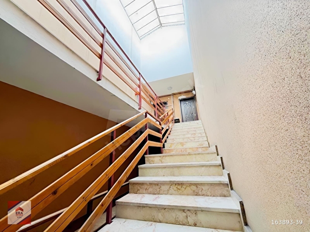 KARAPÜRÇEKDE CADDE ÜZERİ EŞSİZ LOKASYONDA 4+1 KİRALIK DAİRE - Görsel 8