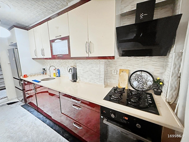 ELİT EMLAKTAN GAZİ MAH.DE 200M² MASRAFSIZ 3+2 DUBLEKS - Görsel 8