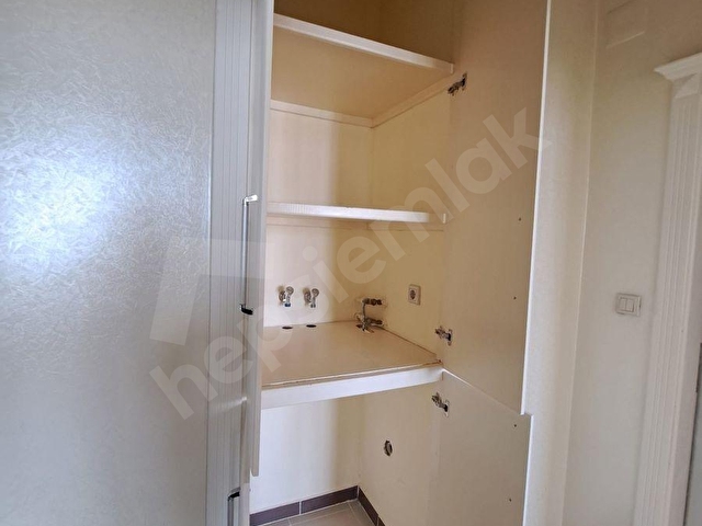GÜVENEVLER MAH.SATILIK ÇOK BAKIMLI 3 ODA 1 SALON DAİRE - Görsel 22