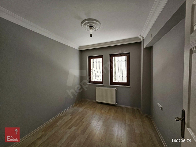 Osmangazi Altıparmakta | Caddeye Çok Yakın, Pırıl Pırıl Kiralık - Görsel 26