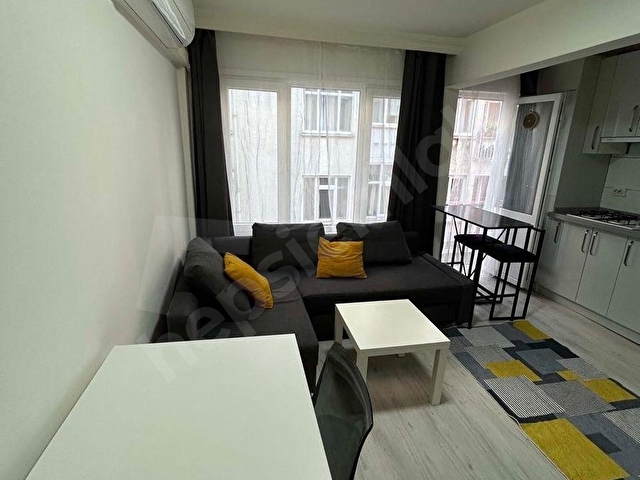 Kadıköy Moda Sivastopol Sok Butik Binada Full Eşyalı Açık Mutfaklı Yenilenmiş 1+1 Kiralık Daire - Görsel 3
