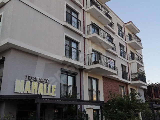 Menemen Seyrek Yücesoy Mah. Proj. 2+1 90 M2 Merkezi Isıpaylı Ebeveyn banyolu Satılık Arakat Daire