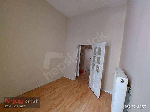 TAKSİM İSTİKLAL CADDE PARALELİ KİRALIK DAİRE FOR RENT NEAR METRO STATION - Görsel 11