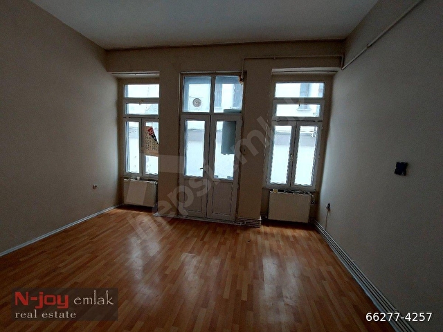 TAKSİM İSTİKLAL CADDE PARALELİ KİRALIK DAİRE FOR RENT NEAR METRO STATION