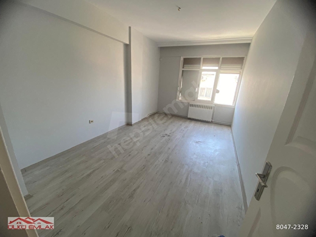 Bostanlının En güzel Sokaklarından Nebil Susupta 3+1 Köşe Büyük Daire - Görsel 9