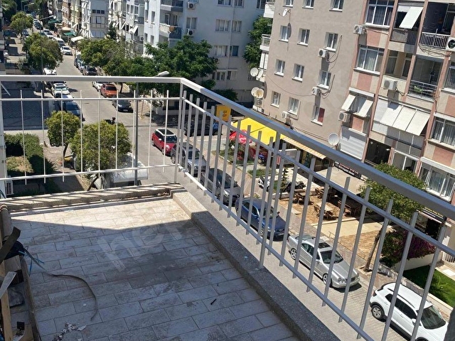 Bostanlının En güzel Sokaklarından Nebil Susupta 3+1 Köşe Büyük Daire - Görsel 24