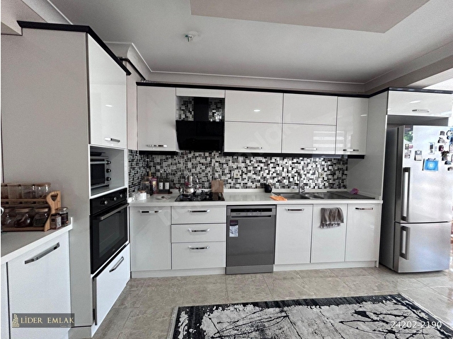 LİDER EMLAKTAN ** 5+1 FULL + FULL YAPILI MANZARALI SİTE DAİRESİ - Görsel 2