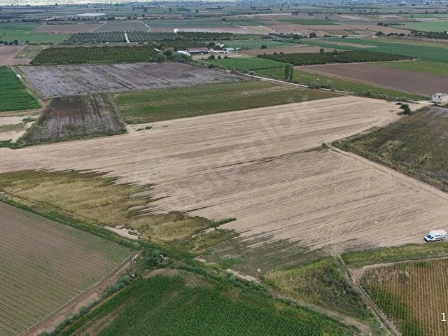 PEK EMLAKTAN 25,200m2 TEKTAPU ELEKTRİK SUYU OLAN SATILIK TARLA - Görsel 17
