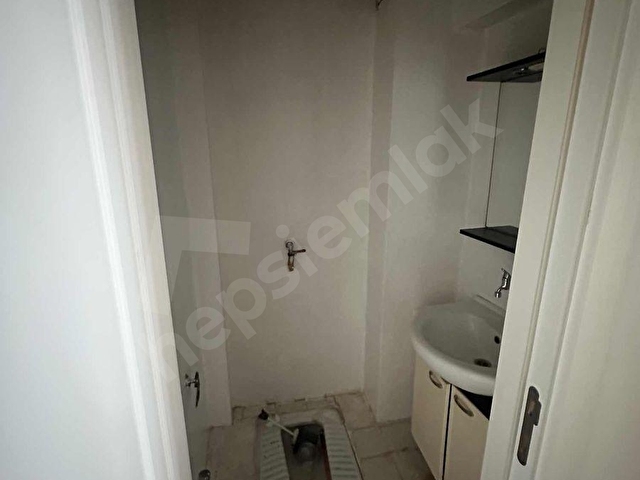 HAYRİYE MAHALLESİ KİRALIK 3+1 DAİRE - Görsel 11