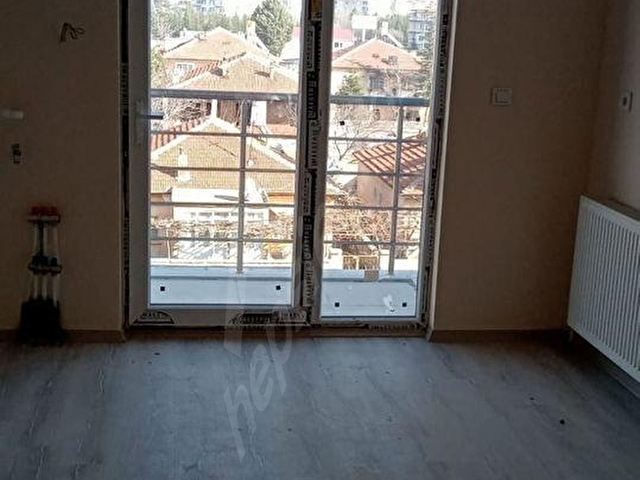 ER gayrimenkulden Merkeze yakın eşyasız 1+1 Kiralık daire - Görsel 3