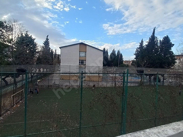 ALP ANADOLU LİS.KARSISI TOPRAK  G.MENKULden 2+1 KIRALIK DAIRE