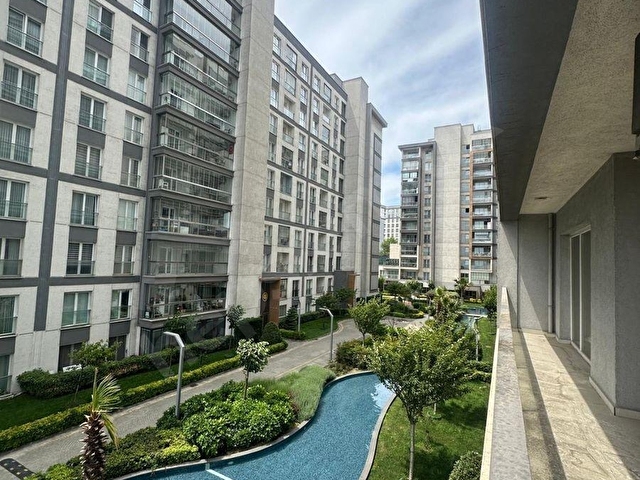 AVRUPA KONUTLARINDA ÖZEL TASARIMLI ULTRA LÜKS 4+1 SATILIK BOŞ KAÇMAZ DAİRE - Görsel 11