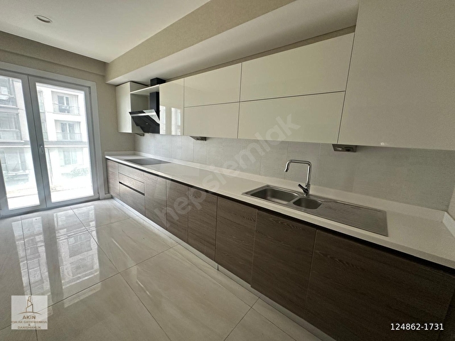 AVRUPA KONUTLARINDA ÖZEL TASARIMLI ULTRA LÜKS 4+1 SATILIK BOŞ KAÇMAZ DAİRE - Görsel 24