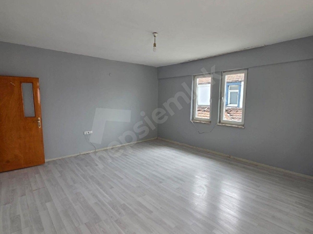 KARABÜK KILAVUZLAR MAHALLESİNDE 3+1 DAİRE KİRALIKTIR - Görsel 8