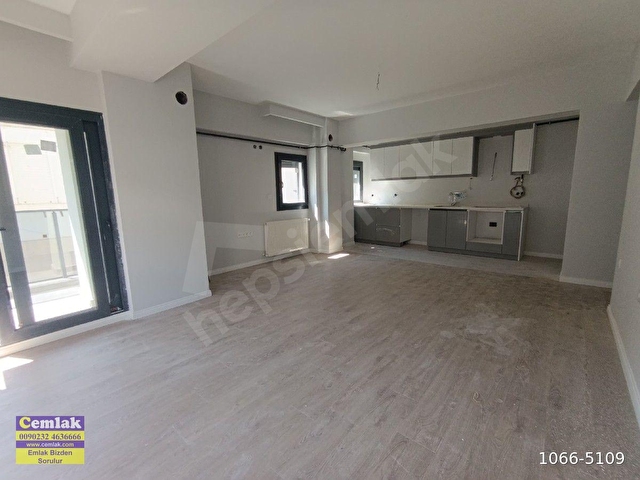 ALSANCAKTA SIFIR İNŞAAT 1.KAT 2 BANYOLU OTOPARKLI SATILIK DAİRE - Görsel 12