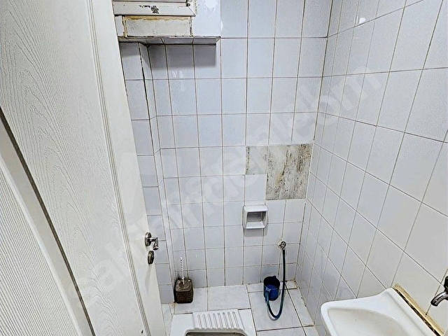 NİZAMİ BİNA ! NİNE HATUN MAH.ÜÇYÜZLÜ MEYDAN MERKEZİ KONUM ! 2+1 95m2, 15m2 HİSSELİ, SATILIK DAİRE - Görsel 14