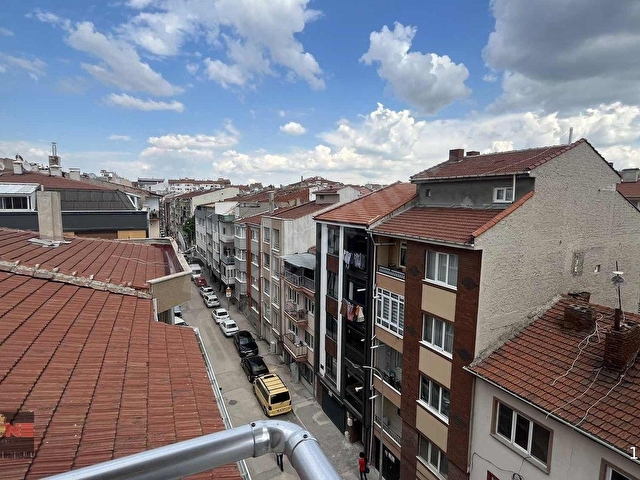 ESKİŞEHİR KURTULUŞ MAHALLESİ ÜÇTOP SOKAKTA 3+1 KİRALIK DAİRE - Görsel 7