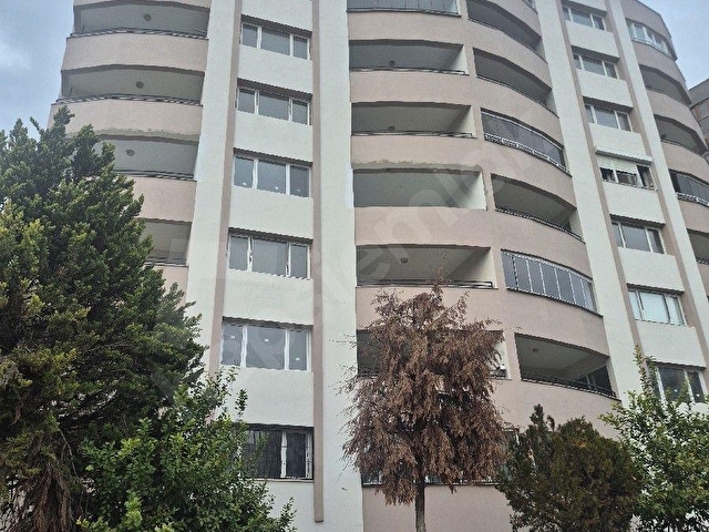 BORNOVA EVKA-3 DE 3+1 KİRALIK GENİŞ DAİRE - Görsel 3