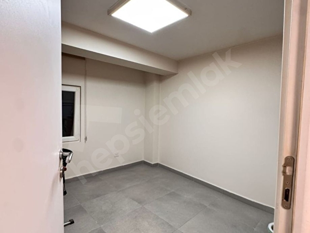 ALEMDAĞ CAD 50 MT SAHİNİNDEN KİRACILI YATIRIMLIK DÜKKAN - Görsel 10